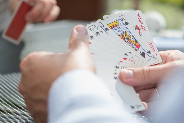 Fordele og ulemper ved poker: Sådan laver du et vindende pokerspil