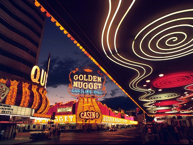 Fra spillemaskiner til live dealer: Casino-verdenens vilde udvikling
